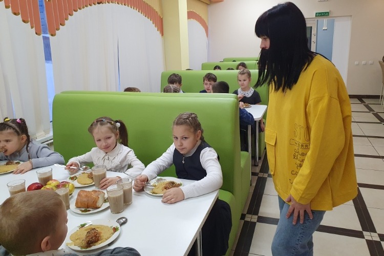 Дети ели с большим аппетитом. В СОШ № 25 пришла комиссия родительского контроля