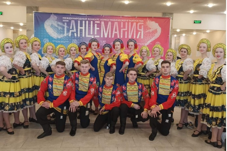 Знай наших! Балаковские танцоры едут в Париж