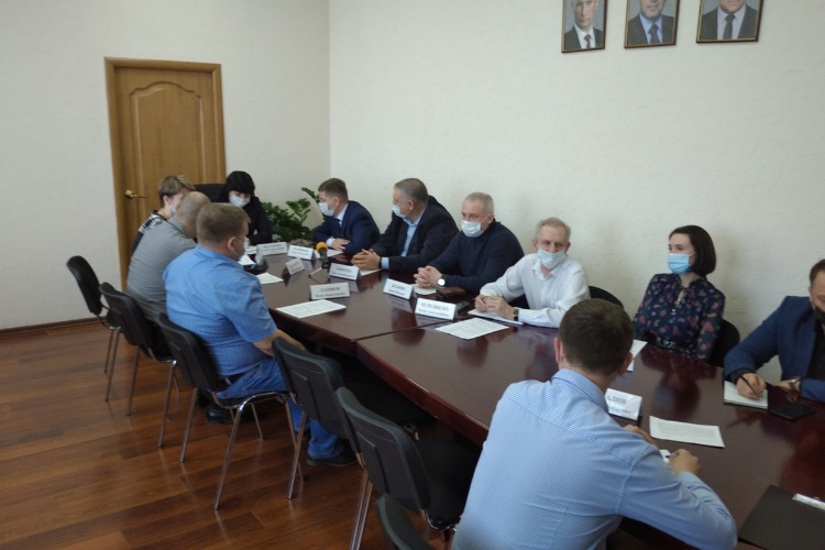 В Балакове оштрафовали нарушителей правил торговли, благоустройства и парковки