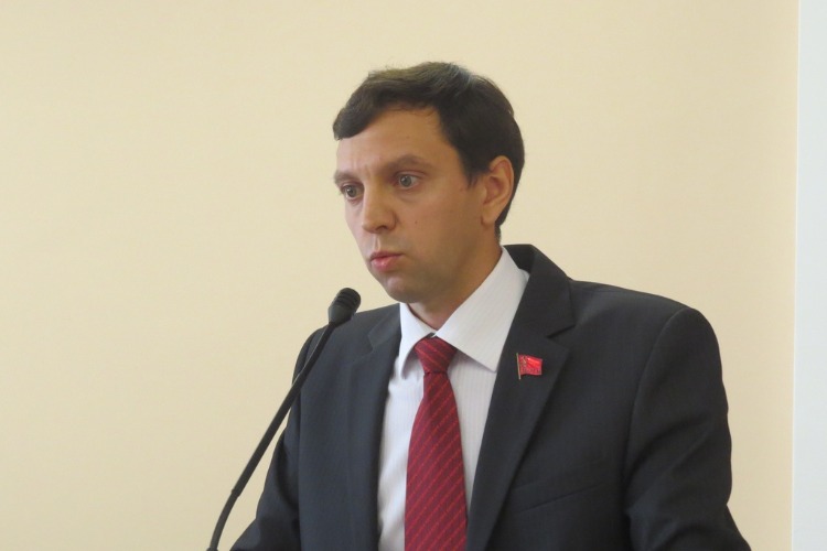 Депутат Мамаев предлагает судить за убийство животных, как за убийство человека