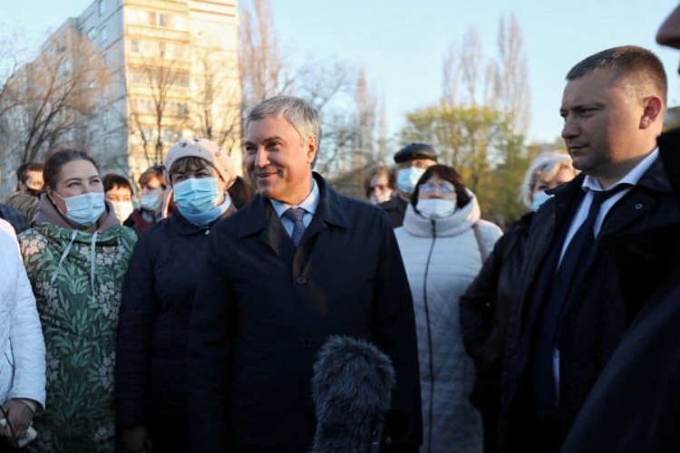 Вячеслав Володин обсудил с балаковцами парк на поле между 5 и 8 микрорайонами
