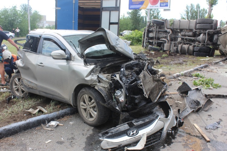 Появилось первое видео жуткого ДТП с автоцистерной