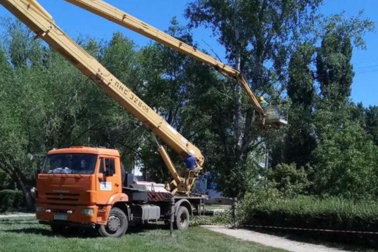 В Балаково началась реконструкция сквера в 8а микрорайоне