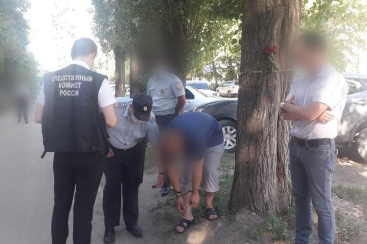 Убийство на Шевченко: ранее судимый балаковец с двумя ножами напал на компанию