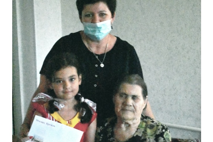 Долгие-долгие лета! Труженица тыла приняла поздравления в свой 95-летний юбилей