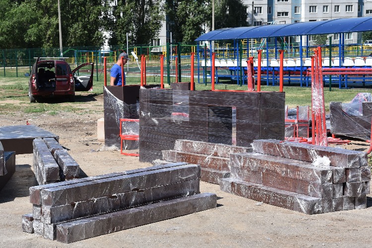 Строительство стройплощадок при школах Балакова: самый свежий срез