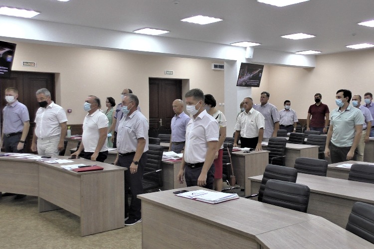 Депутаты горсовета Балаково почтили память Александра Лукашова минутой молчания