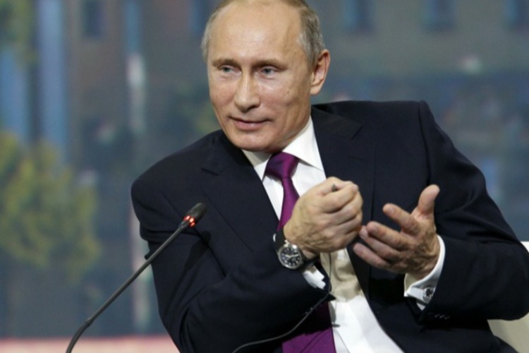 Президент Путин подписал указ о выплате пенсионерам 10000 рублей