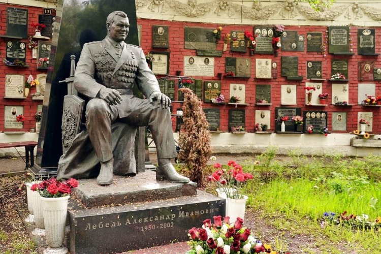 Как трагически погибали сильные мира сего