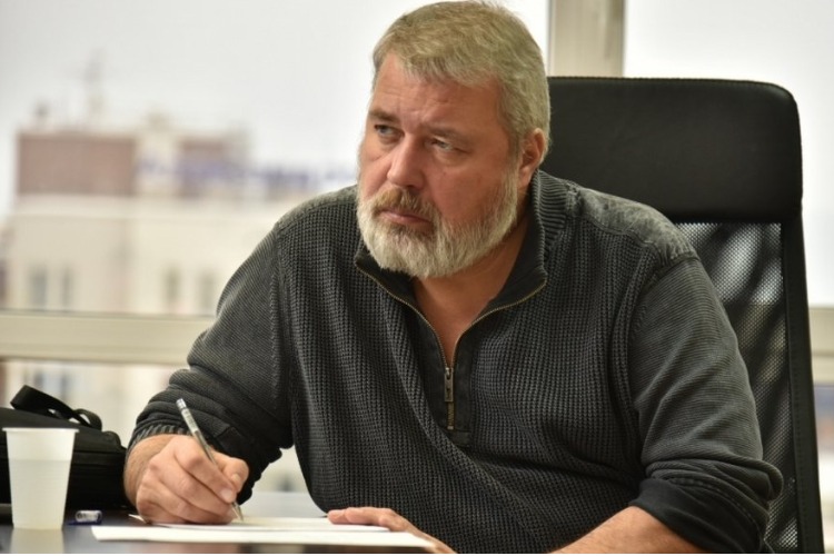 Лауреатом Нобелевской премии мира стал главный редактор Новой газеты, “чтоб теперь отдуваться за всю журналистику России“