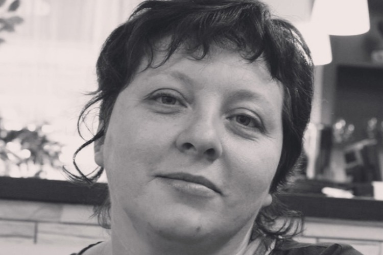 От коронавируса скончалась преподаватель Лариса Безбородова. Семье нужна помощь!