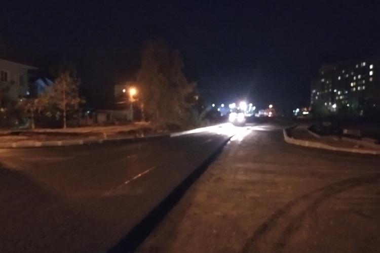 Жители Братьев Захаровых жалуются на строительство дороги ночью