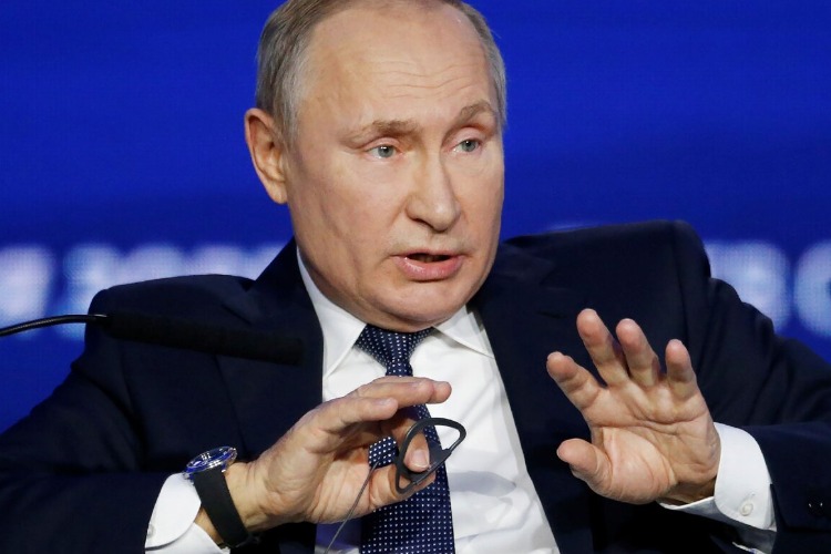 Что случилось этой ночью. Путин объяснил, почему не поддерживает обязательную вакцинацию