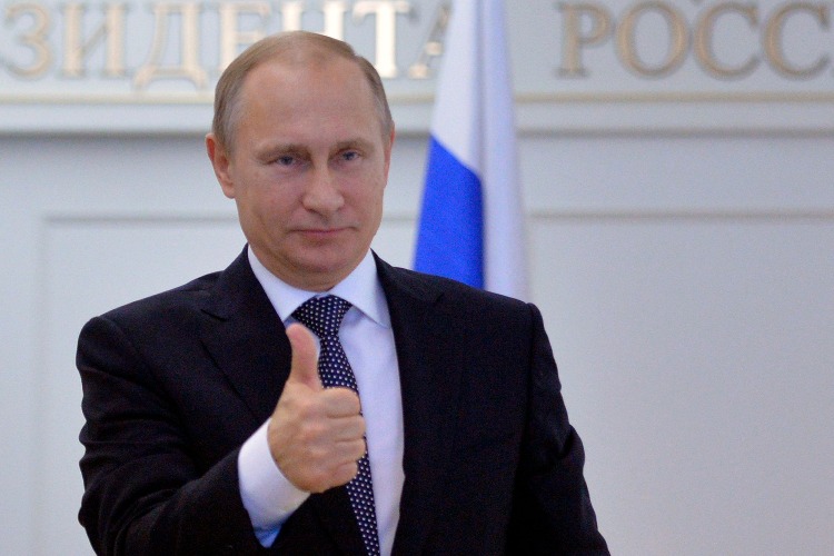 Владимир Путин испытал назальную вакцину от коронавируса