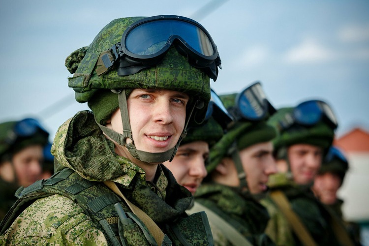 Что случилось этой ночью. Маневры с участием более 10 тысяч военнослужащих начались на юге России