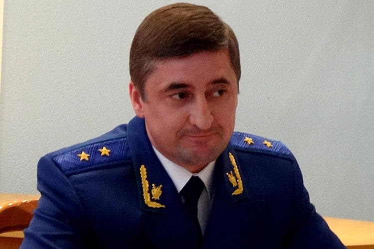 Прокурор Саратовской области дослужился до строгого выговора