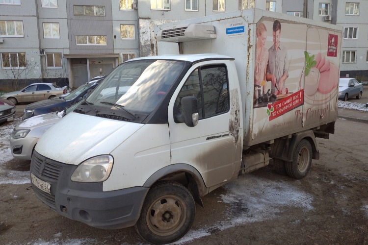 В Балаково средь бела дня угнали Газель с колбасой