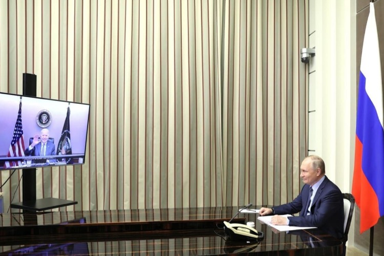Что случилось этой ночью. Байден и Путин поговорили об Украине