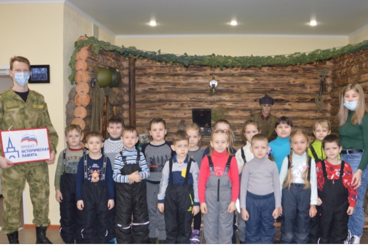 Будущим защитникам Родины рассказали о Великой Отечественной войне