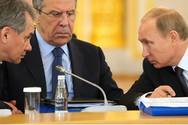 Путин, Лавров и Шойгу возглавляют рейтинг доверия россиян к политикам
