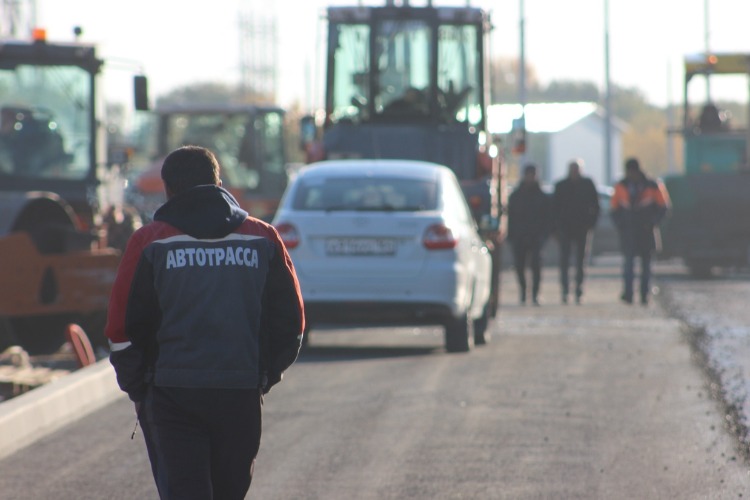 Крупнейший участок дороги в Балаково отремонтирует фирма Гагика Киракосяна