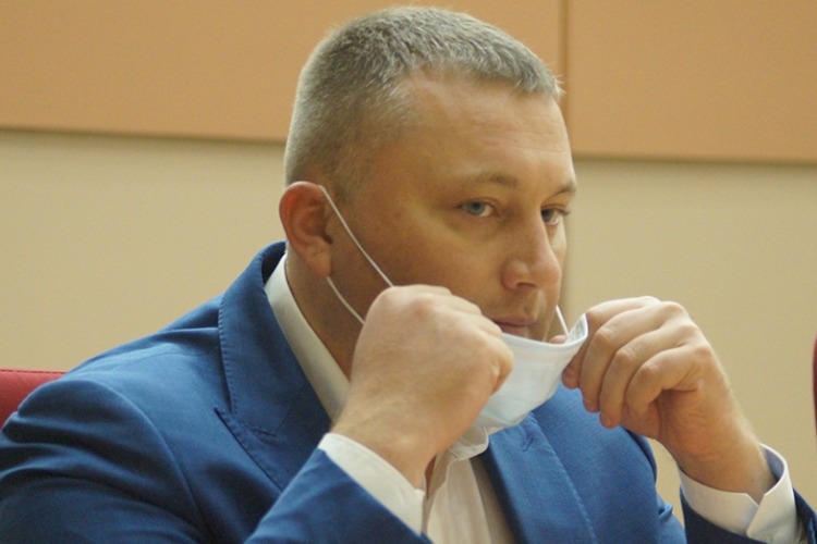 Сергею Грачеву не нравятся вопросы жителей об Академии футбола