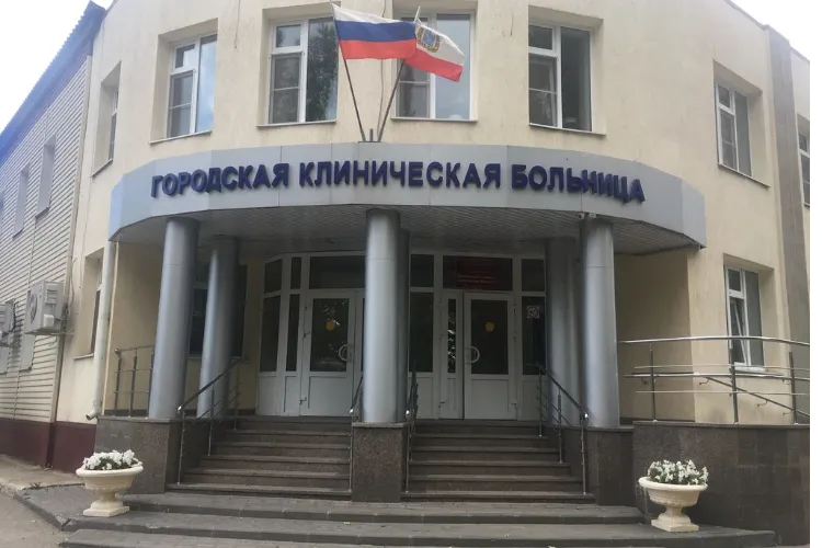 В Балаково мужчина свел счеты с жизнью в туалете городской больницы