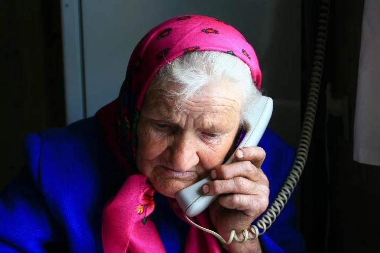 Пожилая балаковочка перевела мошенникам 320 000 рублей