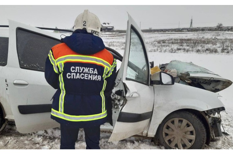 Подробности жуткой аварии у Балакова, унесшей 4 жизни и другие происшествия черной субботы