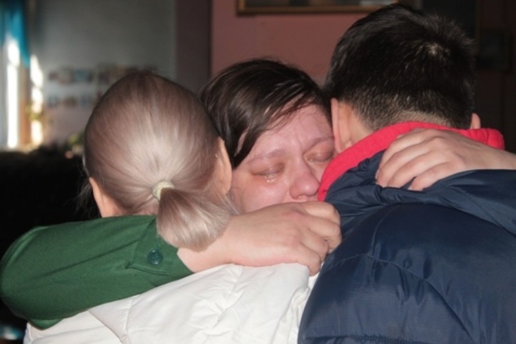 На дне открытых дверей женской колонии было пролито море слез