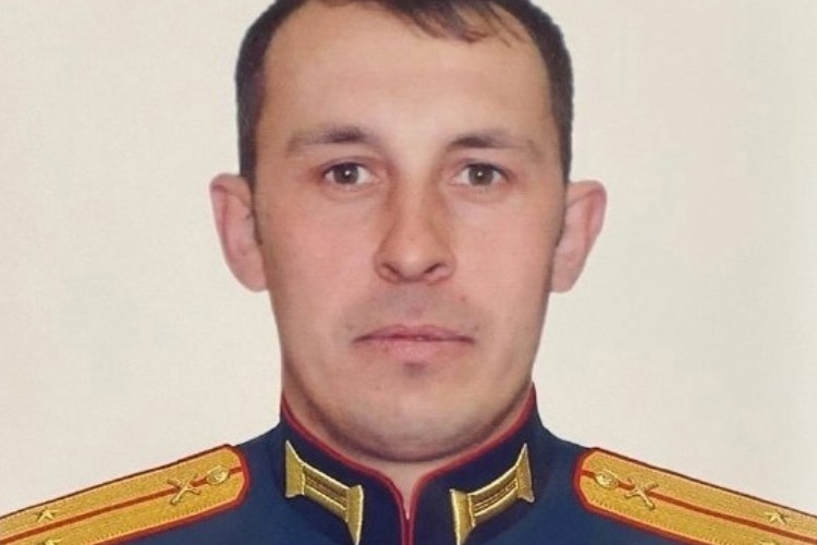 Земляки прощаются с погибшим на СВО офицером Николаем Галузиным
