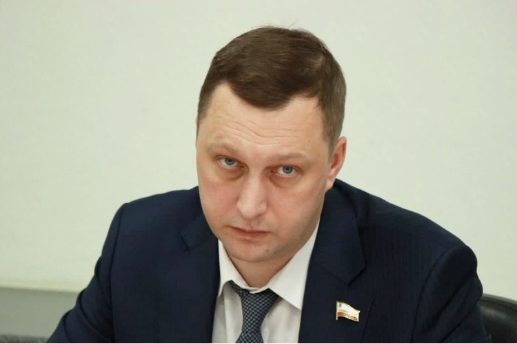 Балаковцы пожаловались губернатору на плачевное состояние двора