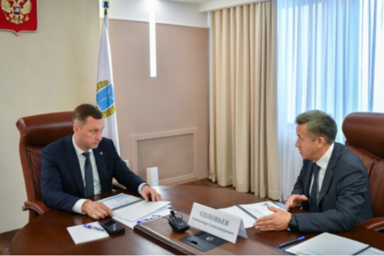 Губернатор провел встречу с Александром Соловьевым