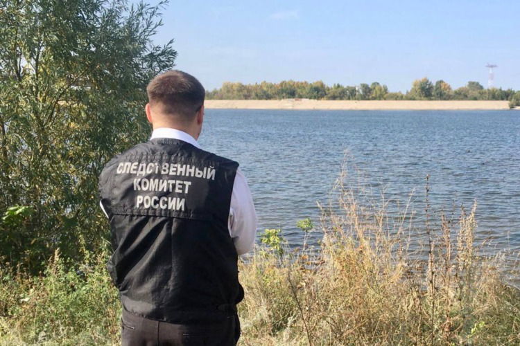 Тело неизвестного мужчины обнаружено в канале Балакова