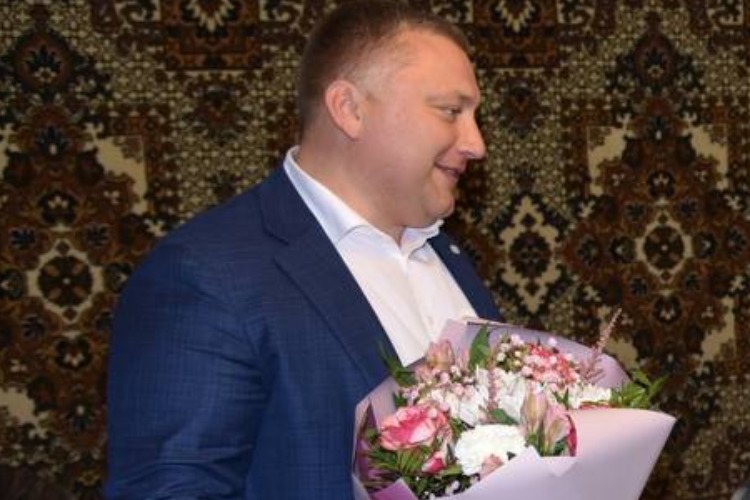 Балаковские чиновники закупят цветы на 750 тысяч рублей