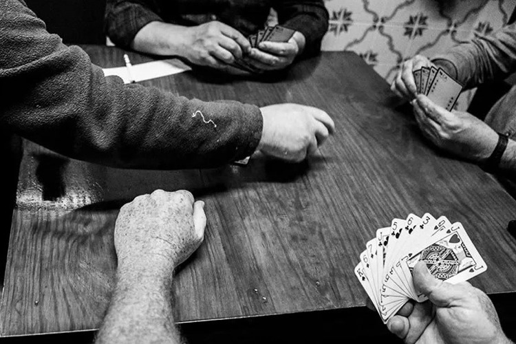 В исправительной колонии досрочно прерваны покерные гастроли