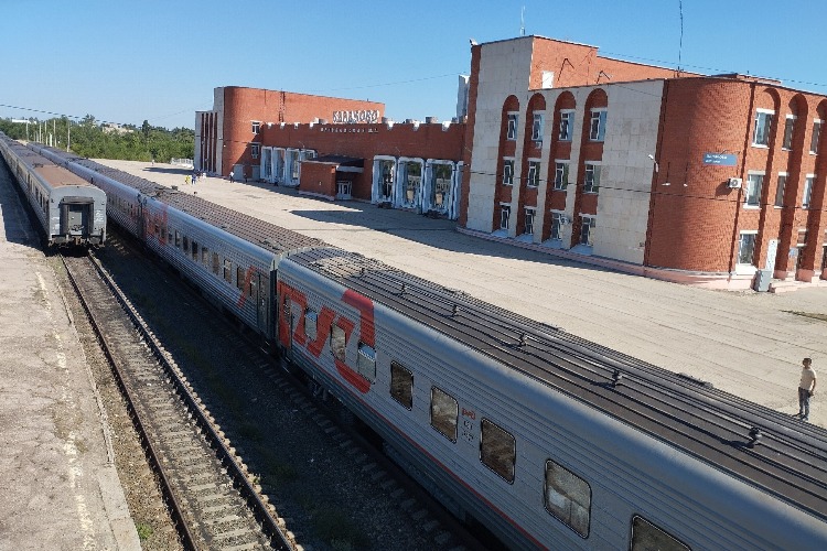 Автовокзалу в Балаково - жирный неуд, а вот железная дорога - молодцы!