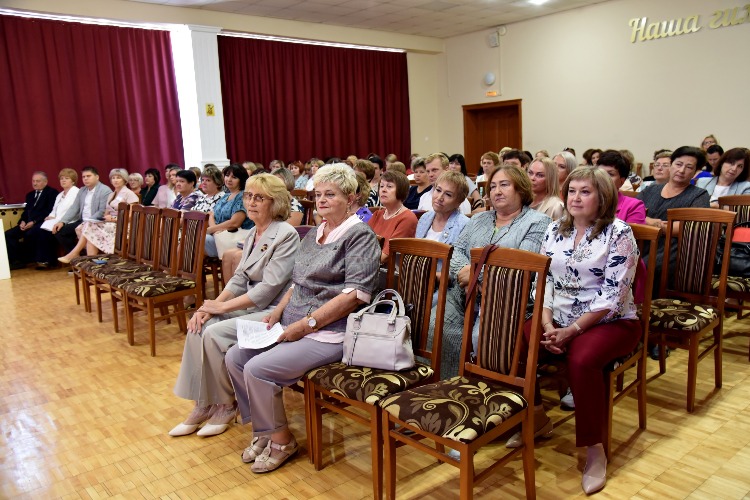 Технология станет снова Трудом и другие новости с большого педсовета