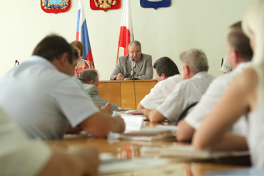 Хроника пикирующего парламентаризма в Балакове: С широко закрытыми глазами и поднятыми руками