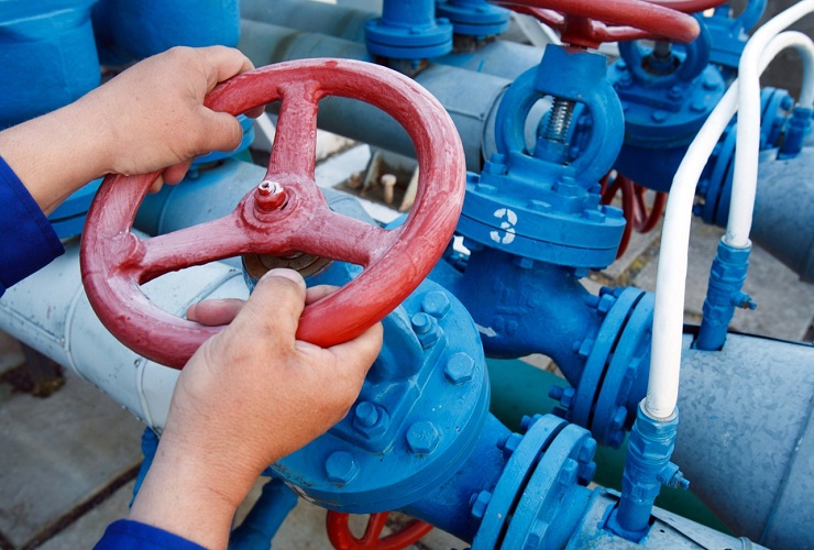 Судебные приставы Балакова отрезали от газоснабжения целое предприятие