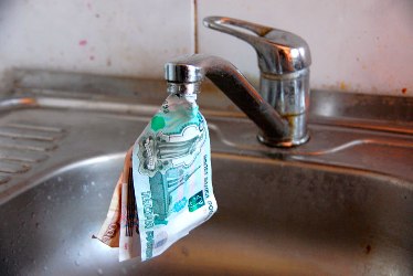 Балаковцы задолжали за тепло и горячую воду 503 миллиона рублей