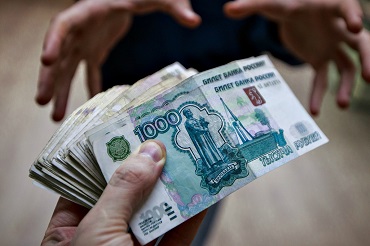 Безопасник из Балакова подозревается в связях с организованной преступностью. Видео