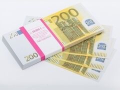 Деньги сувенирные 200 Евро