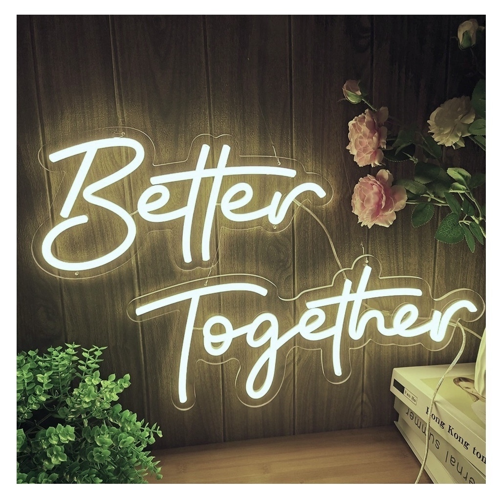 Неоновая вывеска «Better Together»