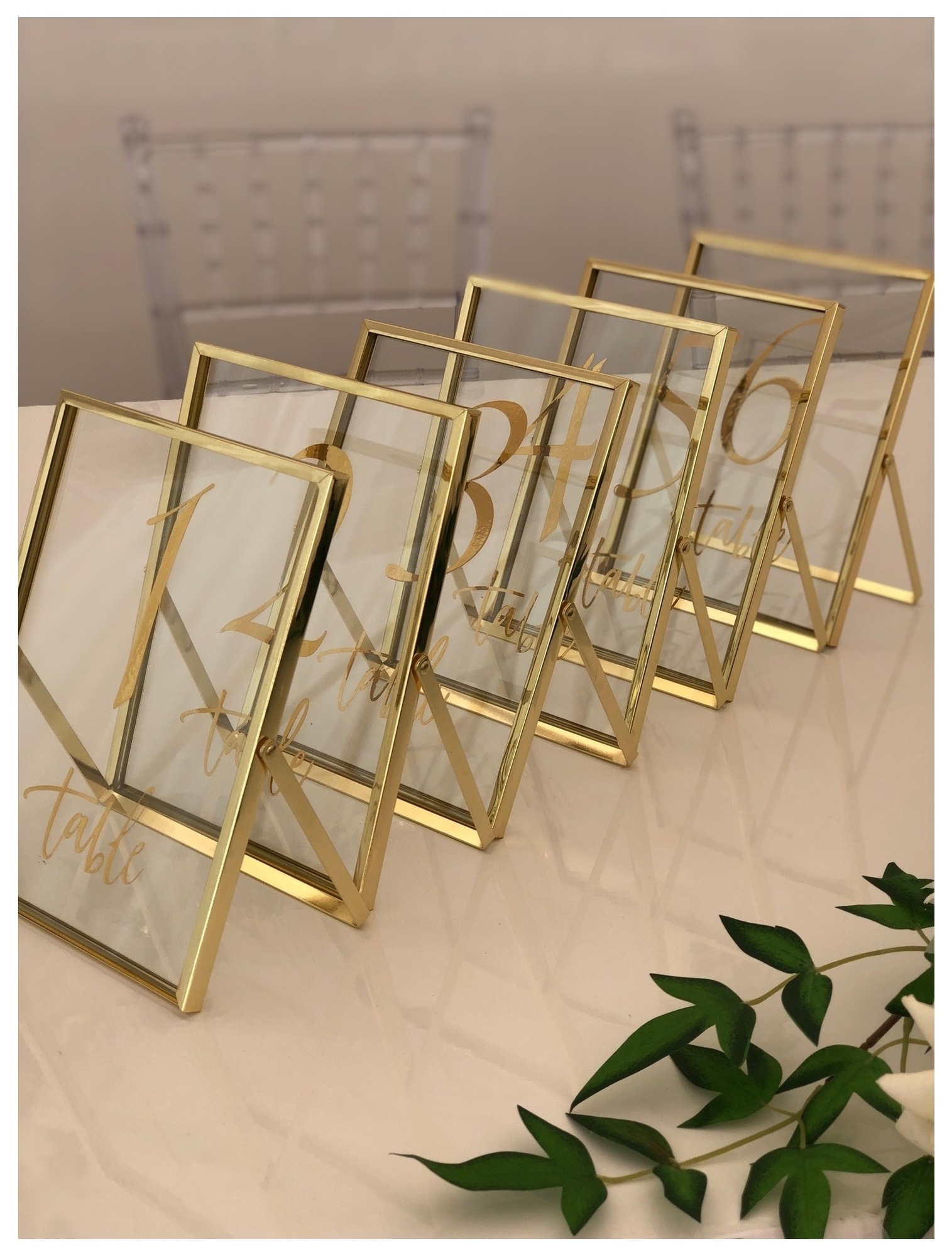 Рамка для номера стола «Gold»