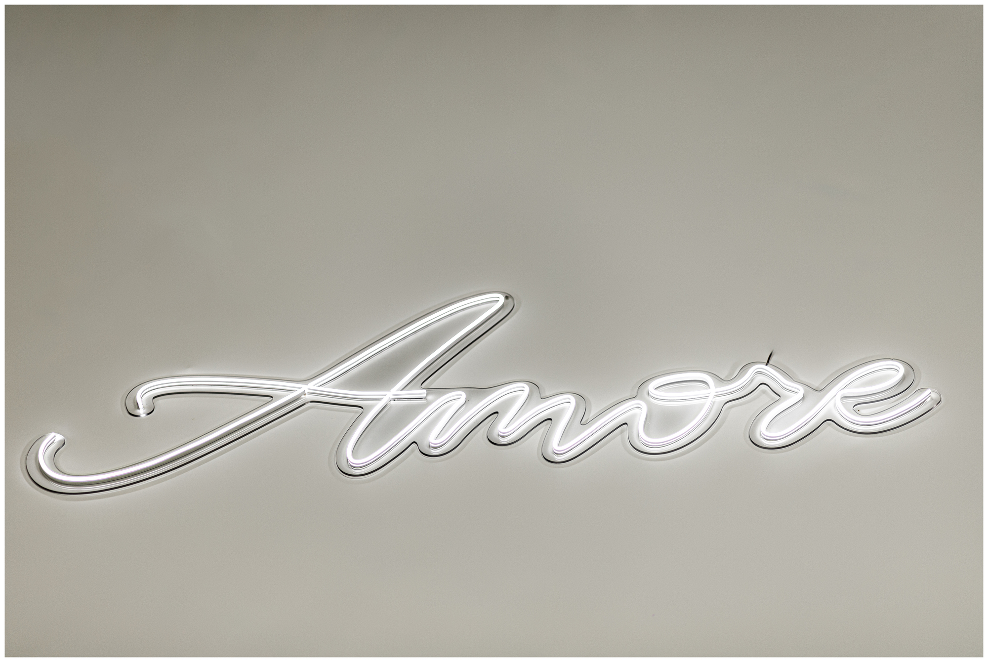 Вывеска неоновая «Amore» ХОЛОДНАЯ