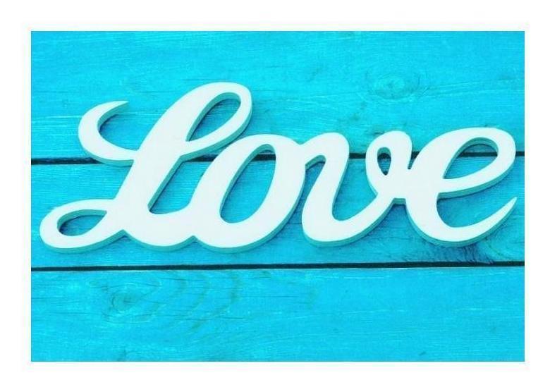 Надпись "Love"