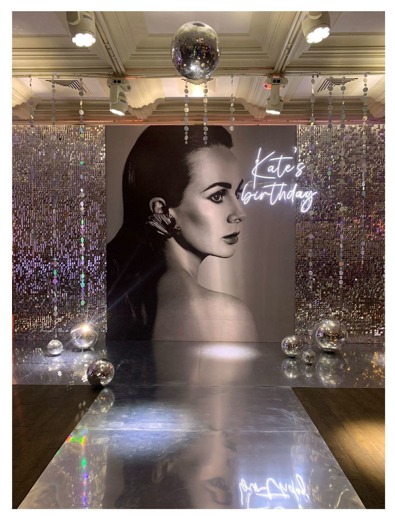 Неон "Kate"