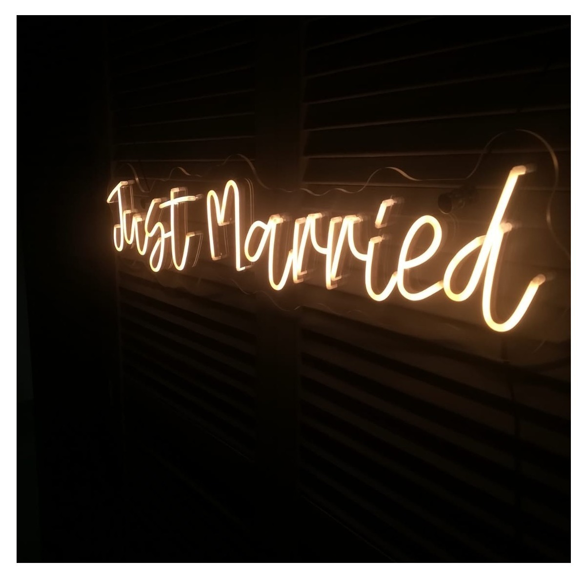 Неон «JUST MARRIED»