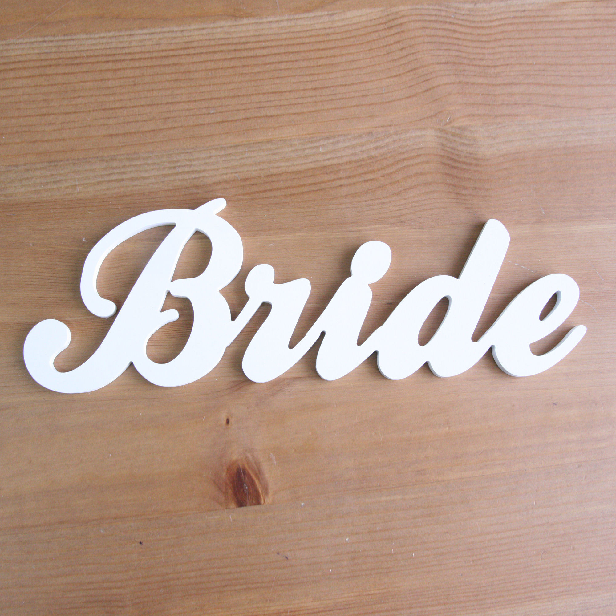 Надпись «Bride»